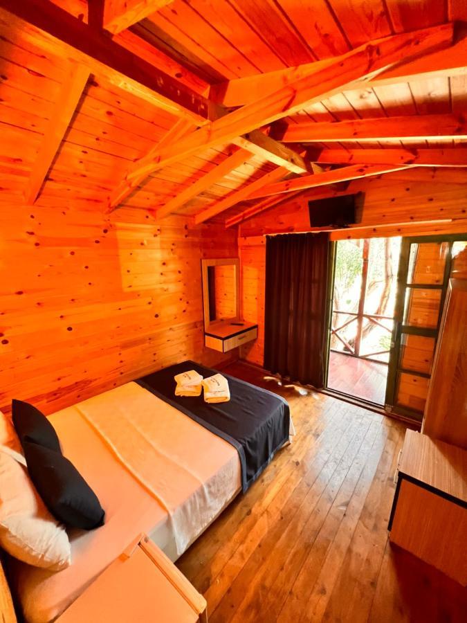 Ata Bungalow Bed and Breakfast Kaş Eksteriør billede