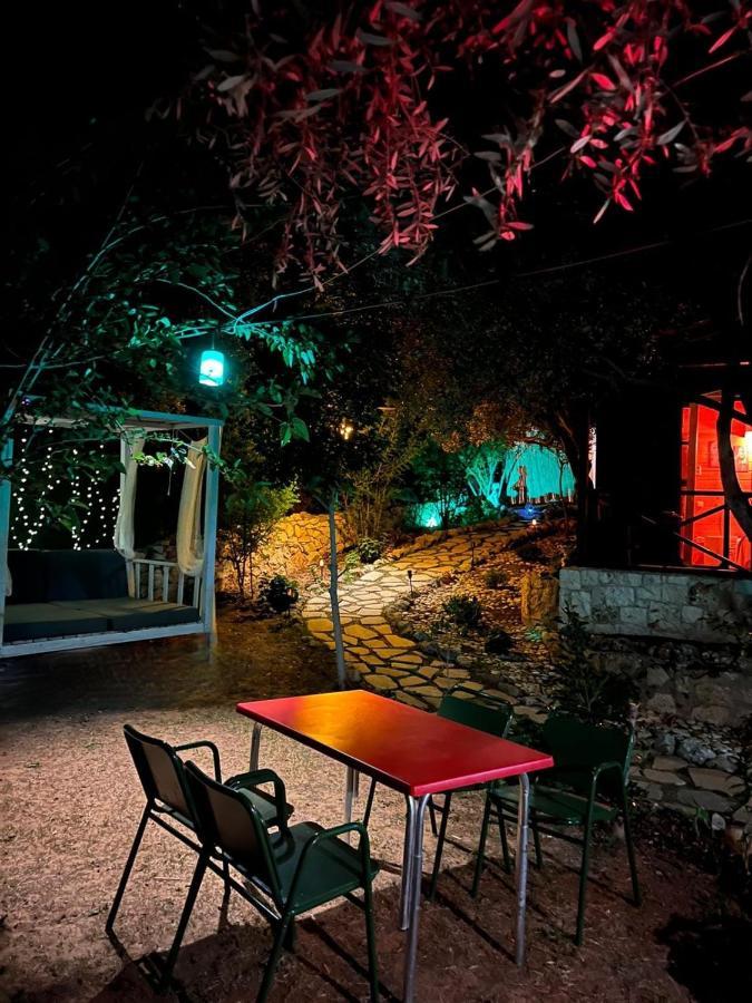 Ata Bungalow Bed and Breakfast Kaş Eksteriør billede