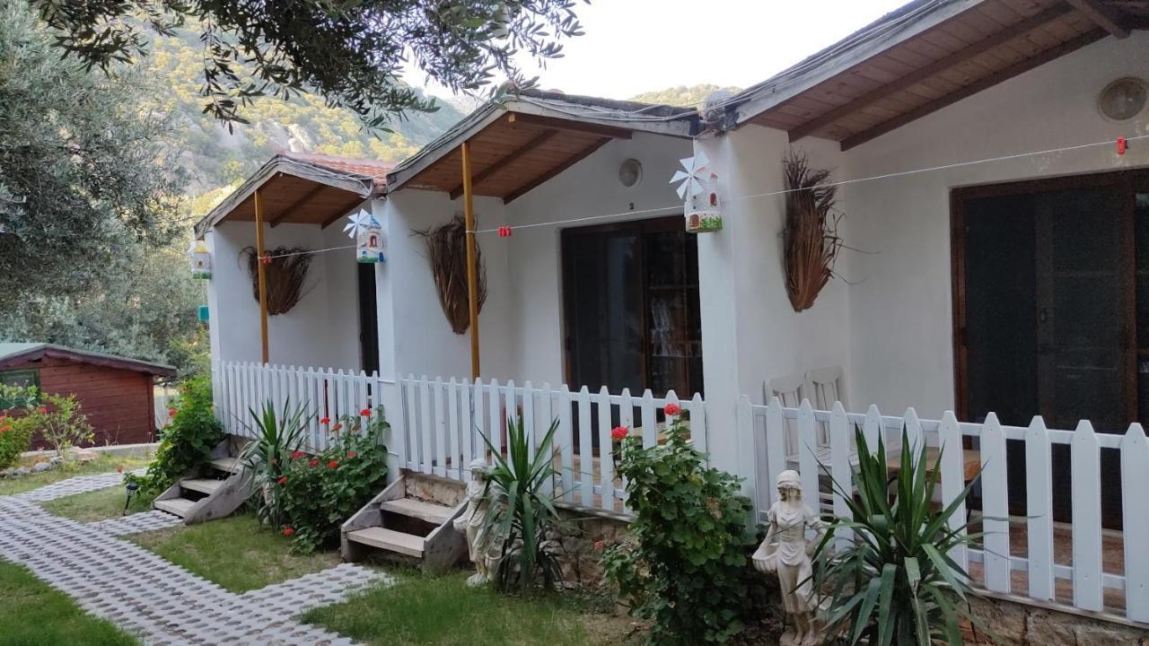 Ata Bungalow Bed and Breakfast Kaş Eksteriør billede