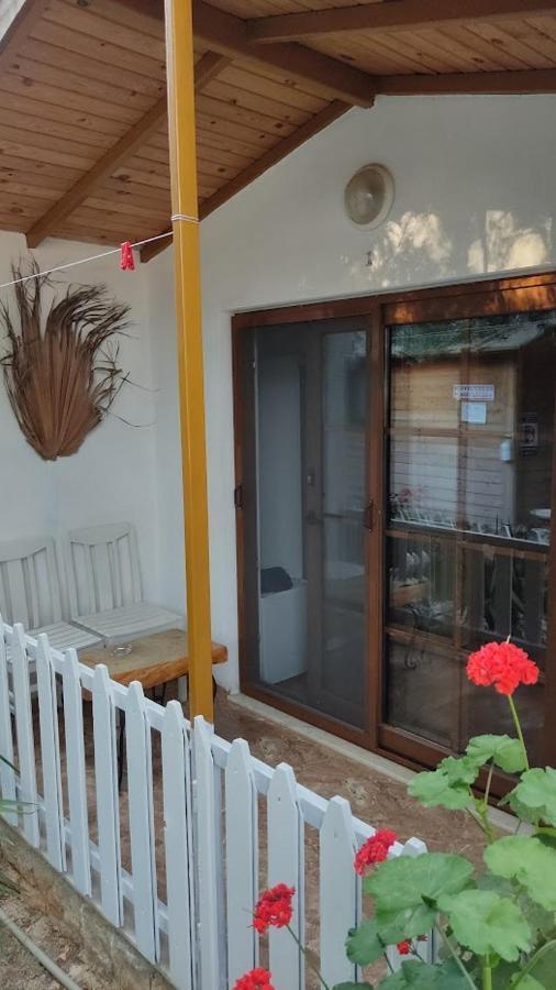 Ata Bungalow Bed and Breakfast Kaş Eksteriør billede