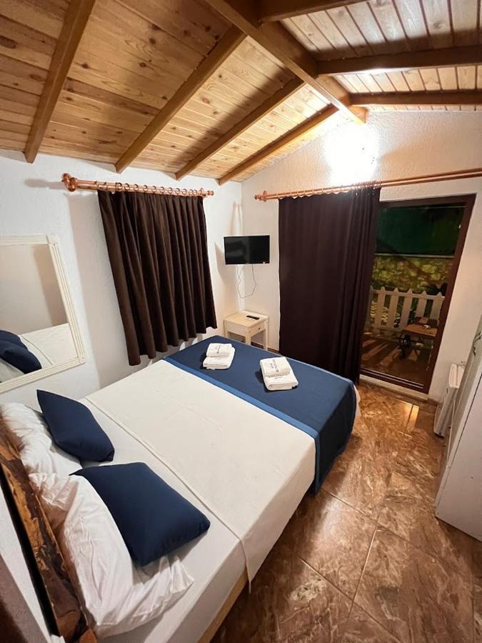 Ata Bungalow Bed and Breakfast Kaş Eksteriør billede